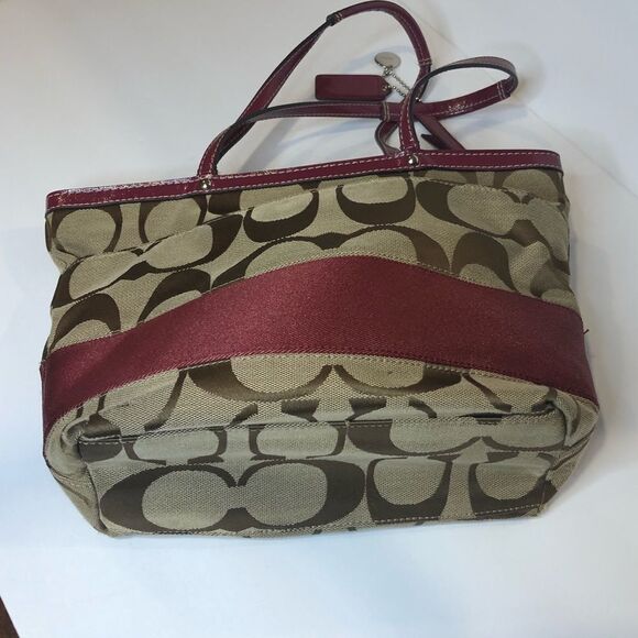 Coach Handbags - Coach maroon burgundy top zip shoulder bag